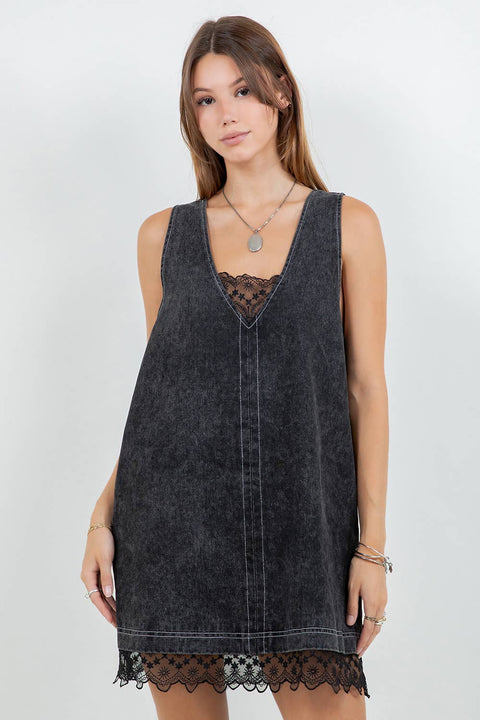 DENIM WASHED CONTRAST LACE INSERT SHIFT DRESS - BLACK: XS