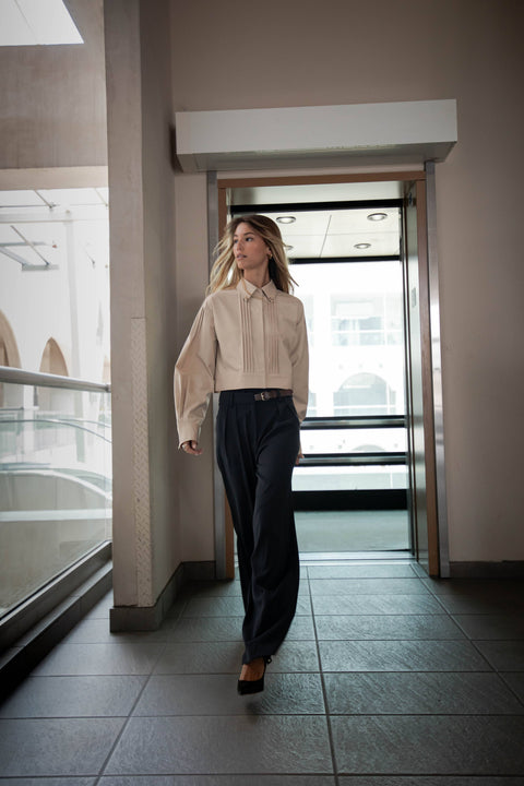 JEWELED COLLAR WITH PINTUCK DETAILS WOVEN SHIRT : Olive / S