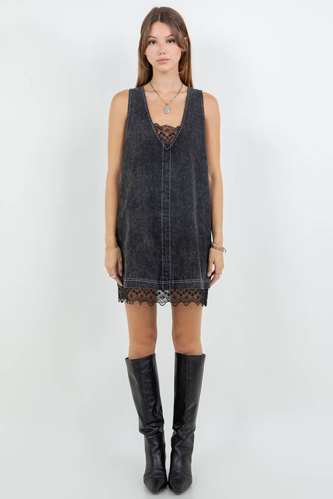 DENIM WASHED CONTRAST LACE INSERT SHIFT DRESS - BLACK: XS