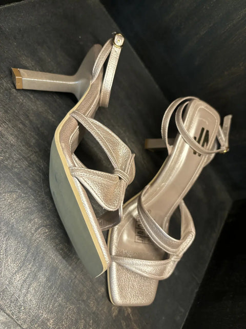 Libres Sandals By Silvia Cobos