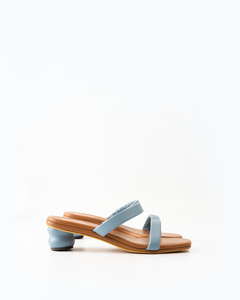 Silvia Cobos Lana Low Heel Blue