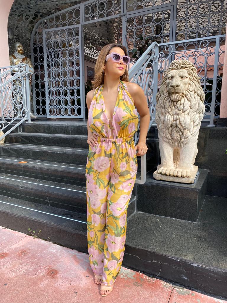 Jumpsuit Amarillo De Flores By Lidia Minota– Silvia Cobos